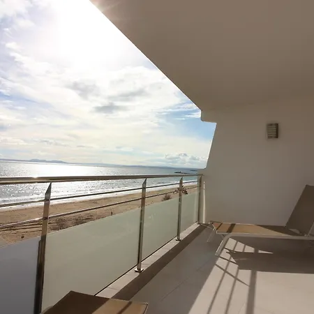 Moderno, Renovado Y Soleado Con Vistas Panoramicas Al Mar En Primera Linea De Playa - Es-228-100 * Roses