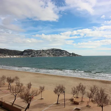 Moderno, Renovado Y Soleado Con Vistas Panoramicas Al Mar En Primera Linea De Playa - Es-228-100 Apartment