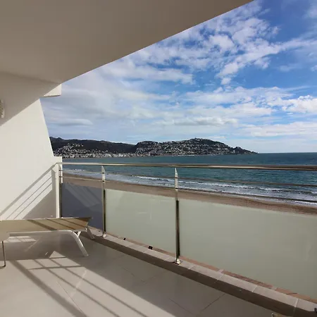 Appartement Design En Front De Mer A Roses, Terrasse Panoramique, 2 Chambres, Clim Et Parking