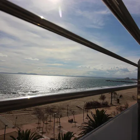 Appartement Design En Front De Mer A Roses, Terrasse Panoramique, 2 Chambres, Clim Et Parking Roses