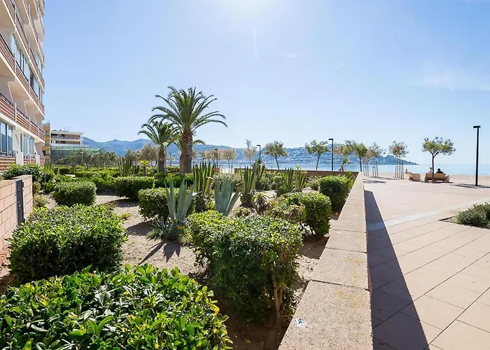 Appartement Moderno, Renovado Y Soleado Con Vistas Panoramicas Al Mar En Primera Linea De Playa - Es-228-100