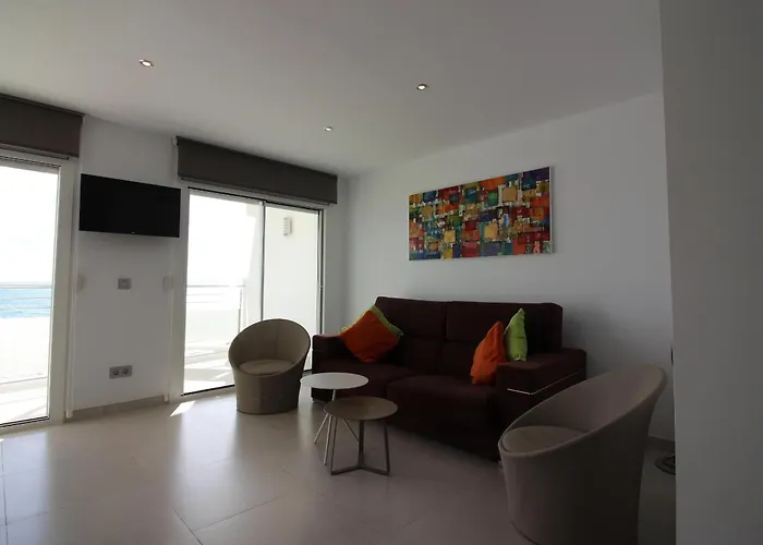 Appartement Moderno, Renovado Y Soleado Con Vistas Panoramicas Al Mar En Primera Linea De Playa - Es-228-100 *